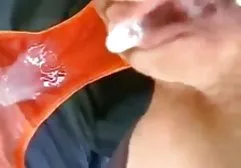 Amerikos fickt vollbusige Asiatin und versteckt sich free orgasmus tube vor ihren Brüsten