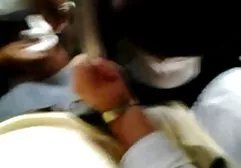 Nachdem die Hündin auf ein erotik free sex Mitglied ihres Fickers gesprungen ist, öffnet sie den Mund, in dem der Mann heftig endet
