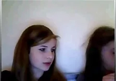 Geck fickt Emmy und fingert ihren pornoclips gratis Kitzler