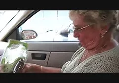 Ein junges Mädchen und der erste Sex in free muschi movies der Dusche mit einem viel älteren Mann .. rührend