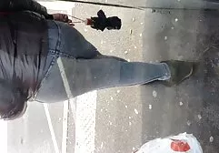 Eine erfahrene Dame weiß viel über junge Hengste xxx kostenlos sex und hat den Sohn ihrer Busenfreundin verdoppelt