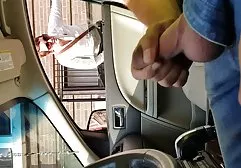 Dudes goss kostenlose xxx pornos einem sexy Babe Wein in die Muschi