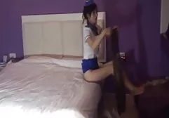 Zwei deutsche Blondinen haben Spaß in einer Bar youtube gratis xxx am Kamin