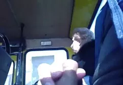 Ich schrieb eine SMS an meine Nachbarin, dass sie sehr aufgeregt war, er kam xporno kostenlos sofort zu mir, leckte meine dicken Titten, kniete nieder und ich gab ihm einen geilen Blowjob