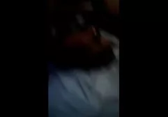 Orgasmus einer russischen xxx nackt Schlampe mit einem Anfängerficker