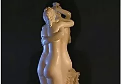Fette Schlampe bespritzt alle Finger mit ihrem Sperma porn tube frei