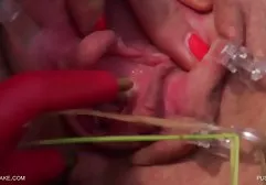 Dude fickt ein junges Mädchen und spritzt free xxx filme ihr in den Mund